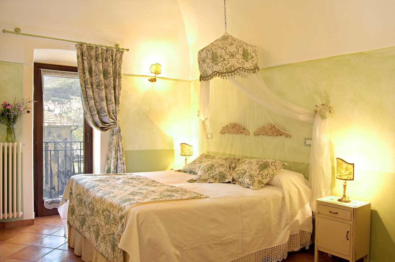 La Casa Dei Nonni Castelbianco Bed & Breakfast Colletta Екстериор снимка