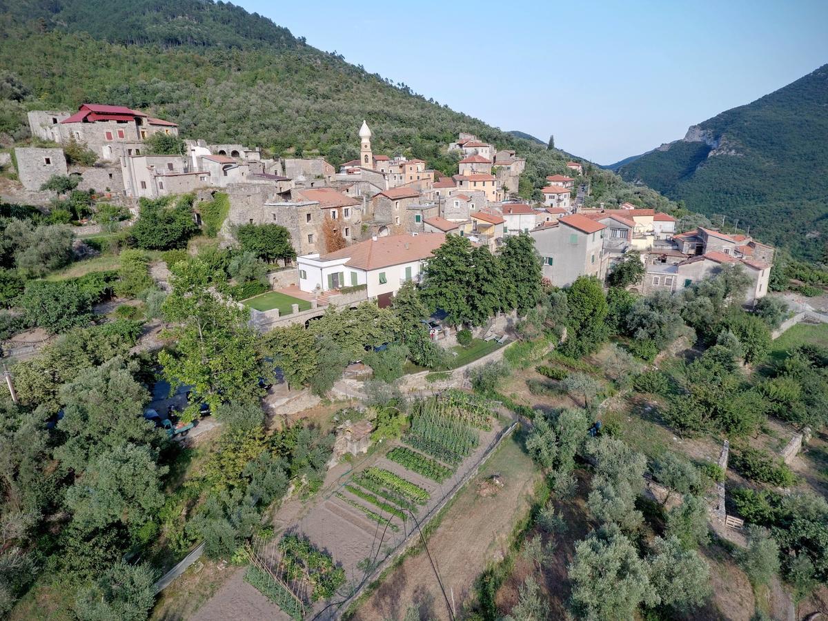 La Casa Dei Nonni Castelbianco Bed & Breakfast Colletta Екстериор снимка