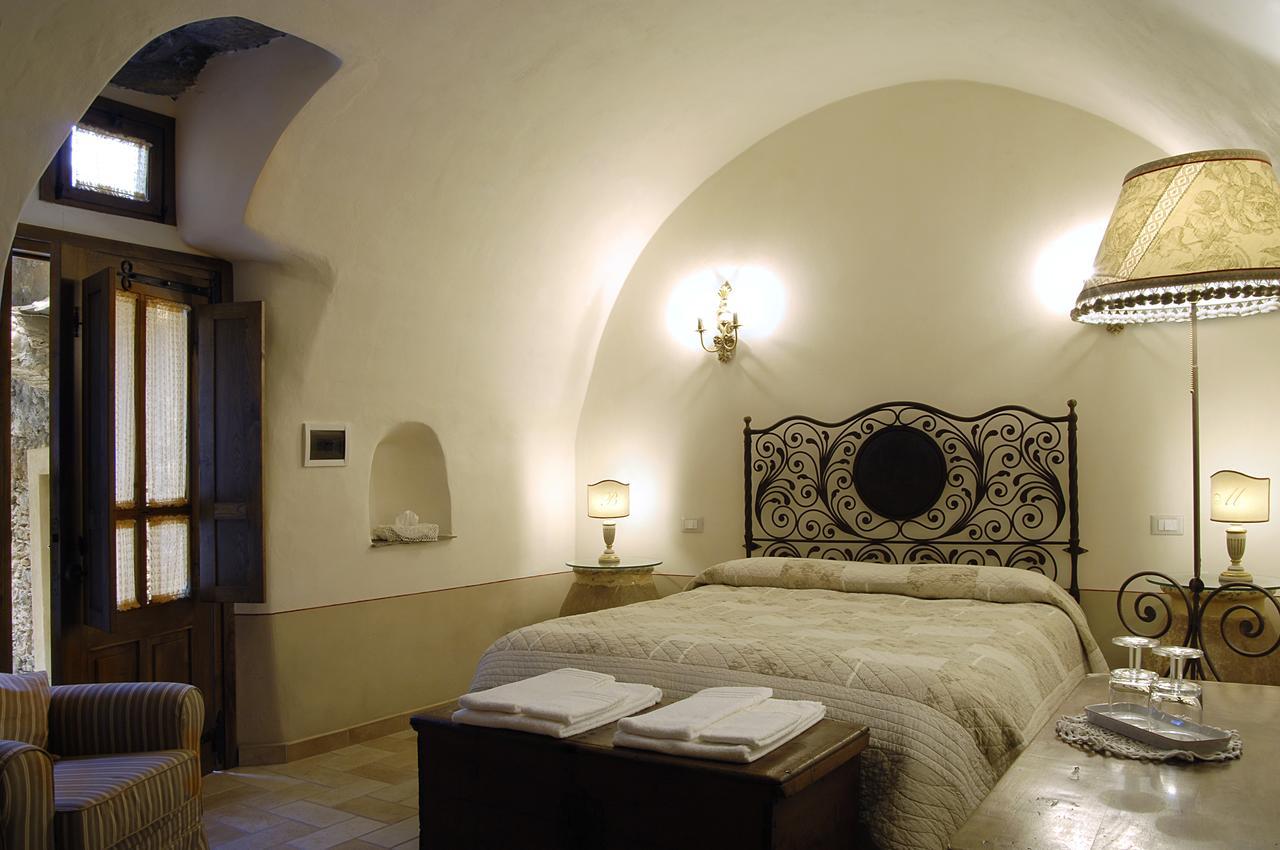 La Casa Dei Nonni Castelbianco Bed & Breakfast Colletta Екстериор снимка